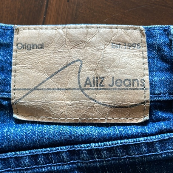 Women’s size waist 26 AIIZ Blue Denim Shorts - Picture 9 of 11